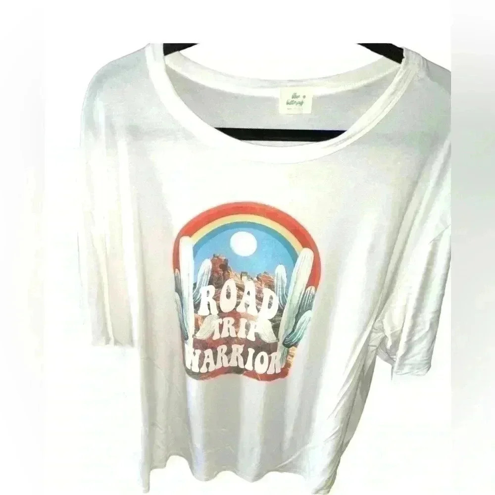 Blue Buttercup size large (very oversized) road trip warrior graphic Tee. EUC.
